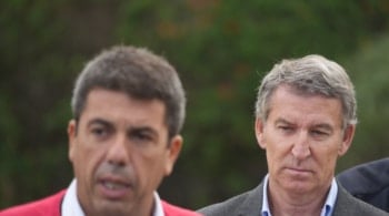 Feijóo se adelanta a Mazón y recibe a afectados por la tragedia de la DANA