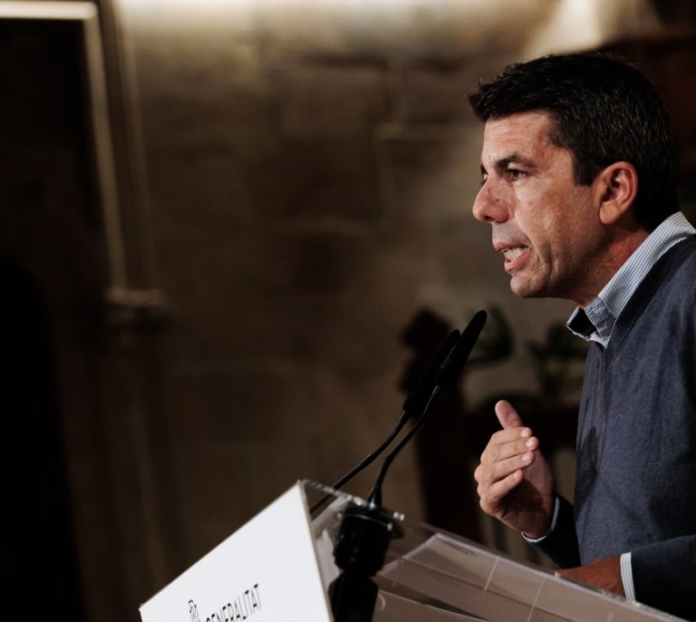 El PP deja solo a Mazón ante la ofensiva del Gobierno por la gestión de la DANA