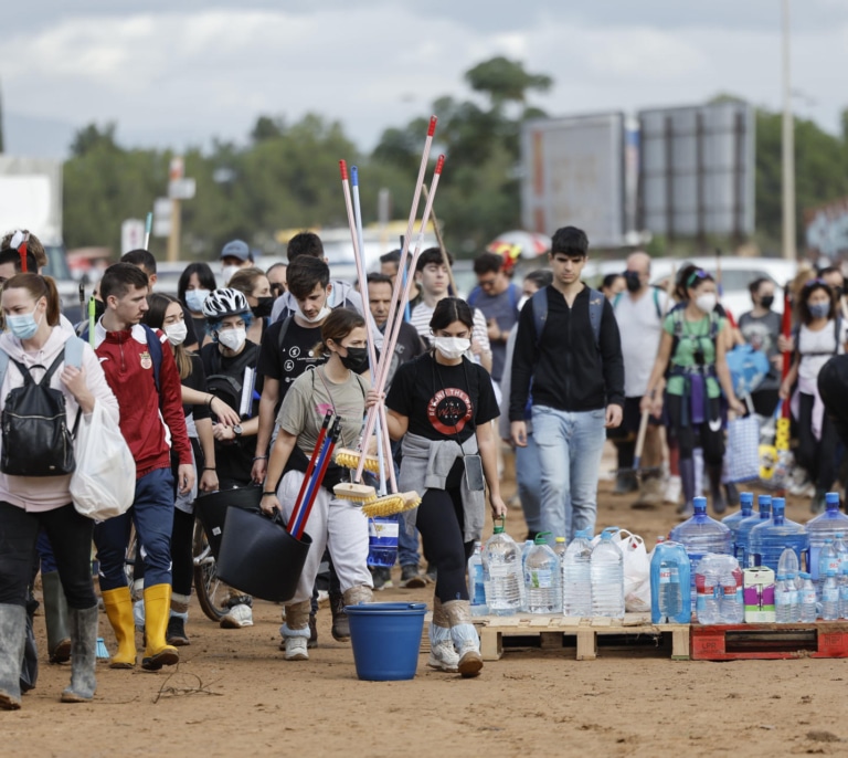 Limitan el acceso a 12 municipios valencianos por la alerta naranja por lluvias