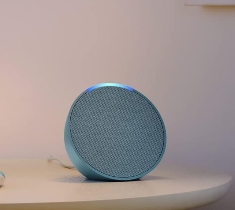 Echo Pop: el altavoz inteligente más popular de Amazon ahora puede ser tuyo ¡por menos de 20€!
