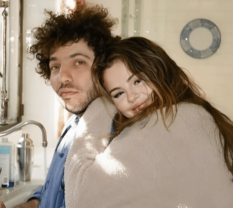 ¿Publicidad de comida rápida? El sospechoso detalle del compromiso de Selena Gomez y Benny Blanco