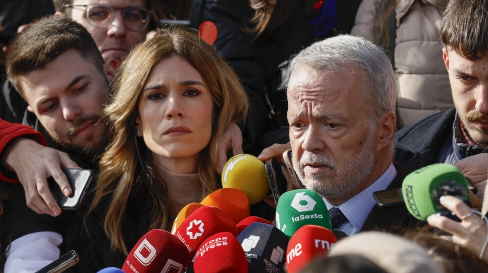 El juez Peinado multa a Vox y Hazte Oír con 500 euros y al abogado de Begoña Gómez con 5.000