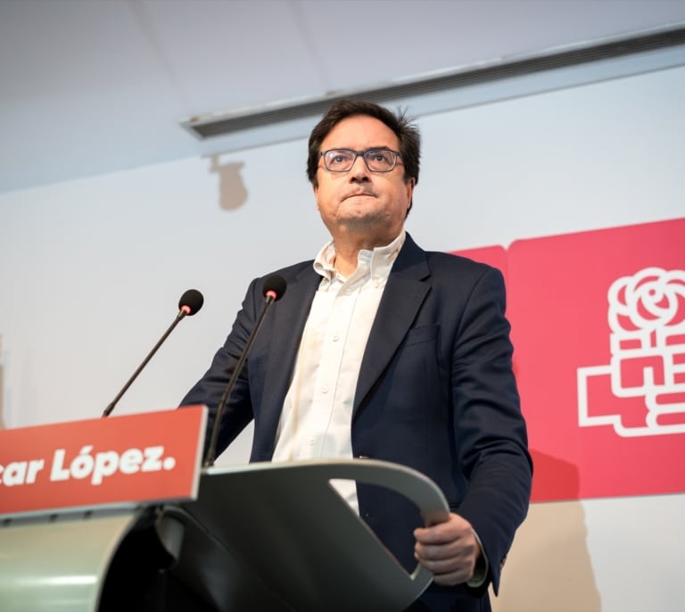 Óscar López quiere comerse a Ayuso