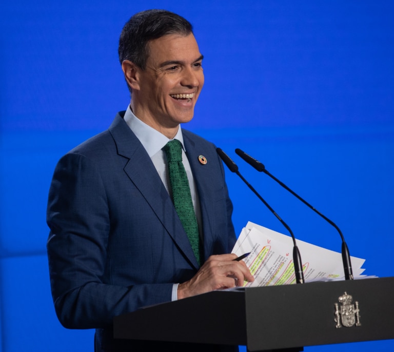 Sánchez persiste en la polarización extrema