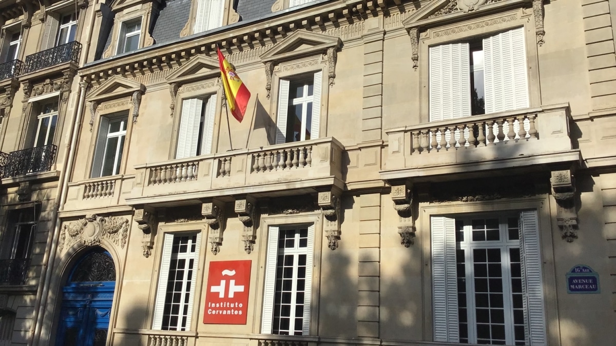 El Gobierno restituye al PNV la propiedad del inmueble que ahora ocupa el Instituto Cervantes en París
