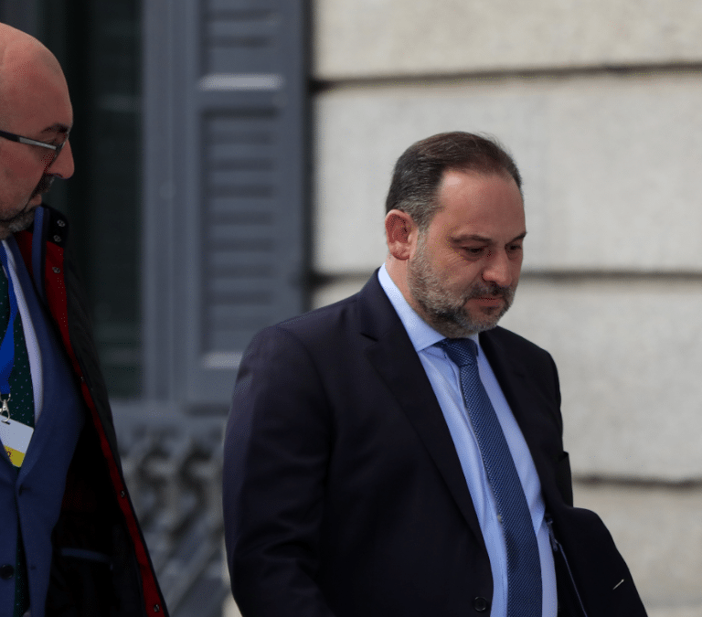 El Supremo pide a Ineco y Tragsatec información sobre la contratación de Jesica R. y los viajes de Ábalos con ella