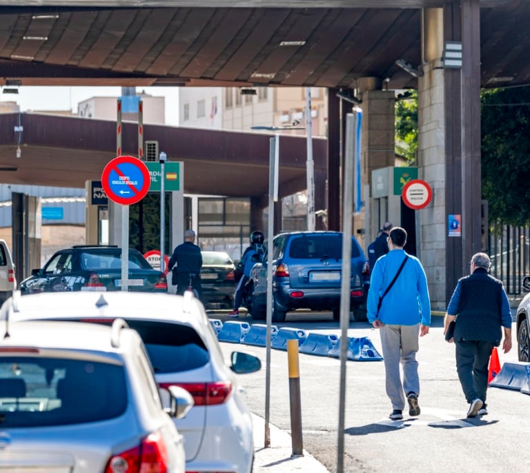 Marruecos incumple el acuerdo para abrir las aduanas en un nuevo órdago a España: "La estrategia es ahogarnos hasta echarnos"