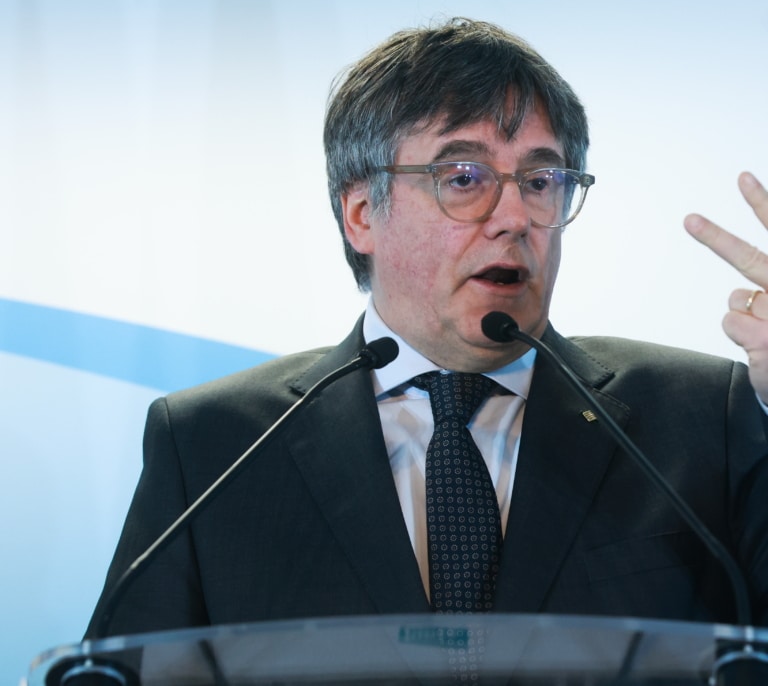 Puigdemont no confía en que el Gobierno esté realmente contra la OPA del BBVA al Sabadell: "Lo veremos pronto"