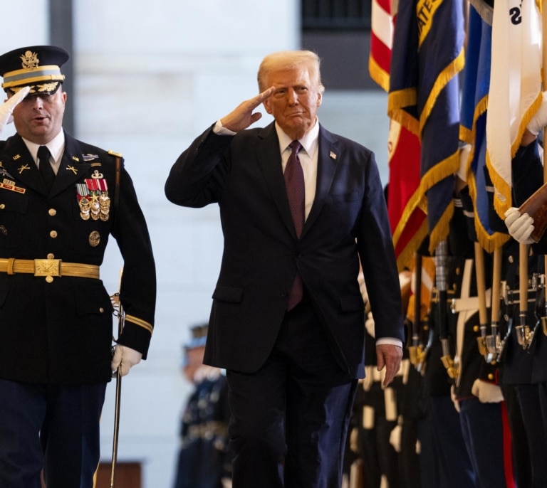 Trump inicia nueva era en la que prescinde de Europa