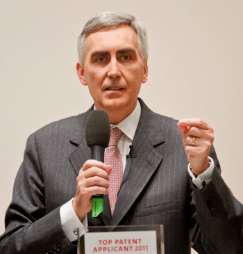 CaixaBank nombra a Peter Löscher, exCEO de Siemens, nuevo vicepresidente tras la [...]