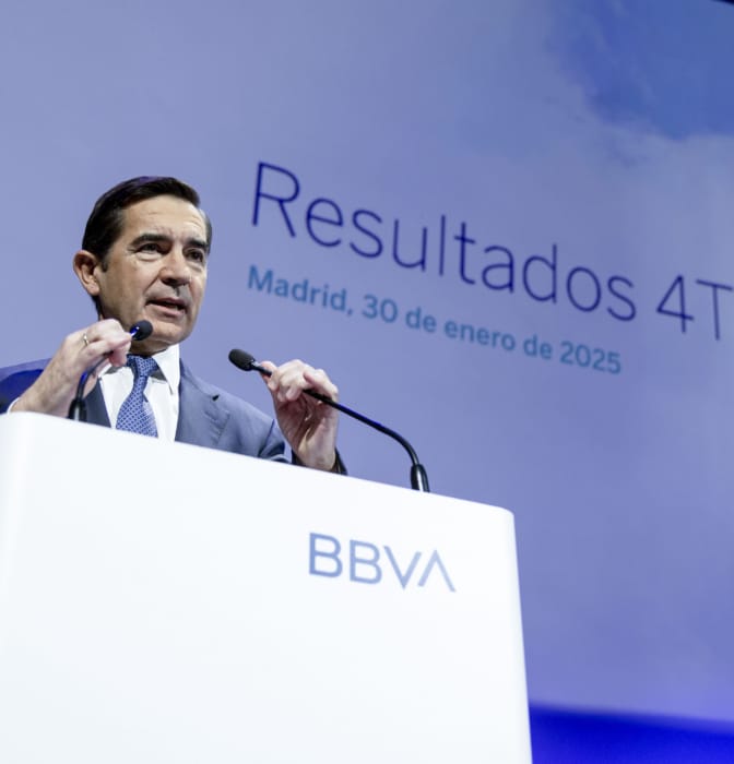 Torres (BBVA) defiende que "la unión con Sabadell cobra aún más sentido" por la ola inversora europea