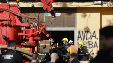 Muere un hombre tras el derrumbe de un edificio en Benetússer, uno de los municipios más afectados por la DANA