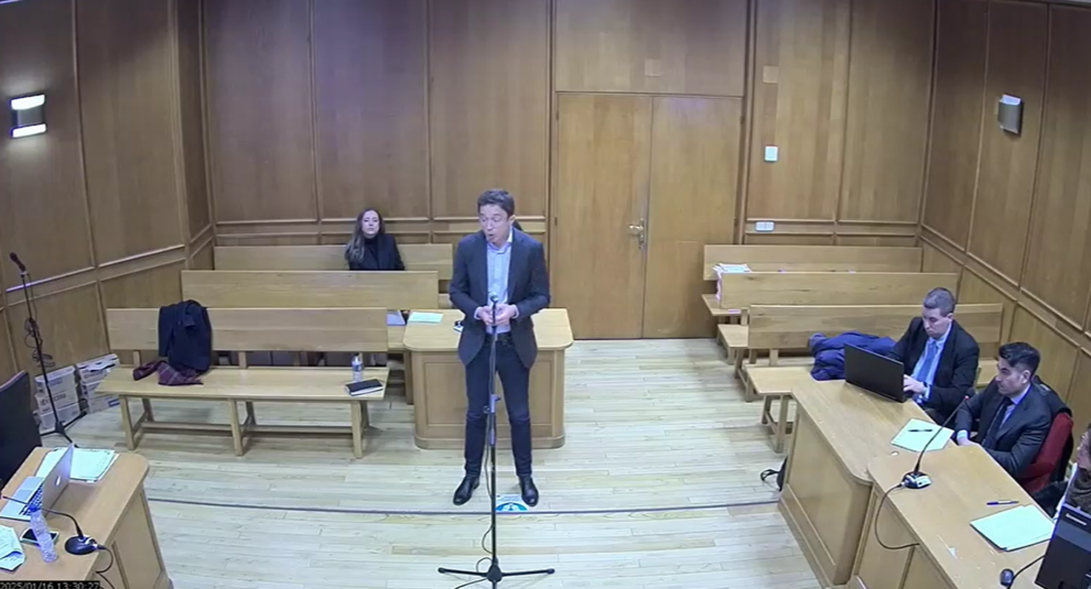 Errejón declarando en el juzgado.