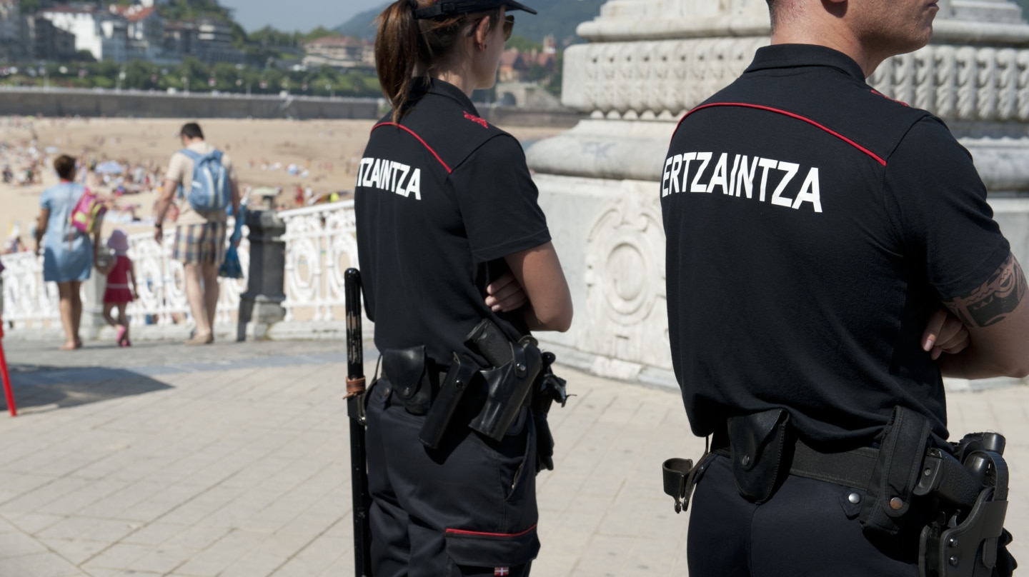 Siete agentes heridos en Vitoria después de una manifestación de un grupo de jóvenes comunistas