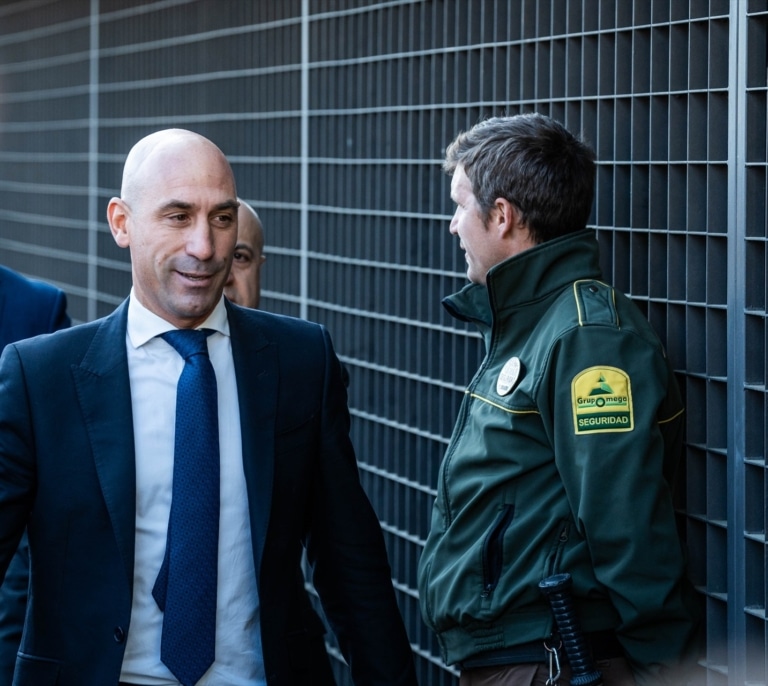 Rubiales, a juicio: se enfrenta a dos años y medio de cárcel por su beso a Jenni Hermoso