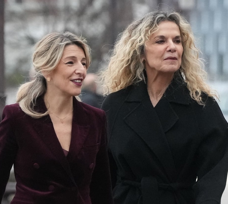Yolanda Díaz celebra "sobre todo para las trabajadoras en femenino" que se va a trabajar "media hora menos al día"