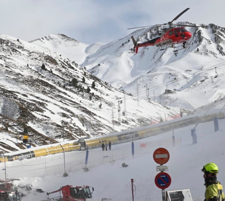 Dos heridos graves y varios leves tras descarrilar un telesilla en la estación de esquí de Astún (Huesca)