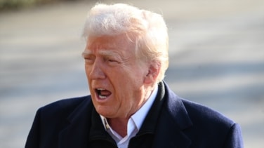 Colombia recula y acepta las deportaciones de Trump "sin restricciones", según la Casa Blanca