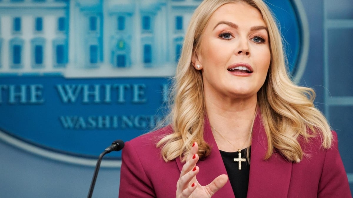 La nueva portavoz de la Casa Blanca, Karoline Leavitt, da su primera rueda de prensa este martes.