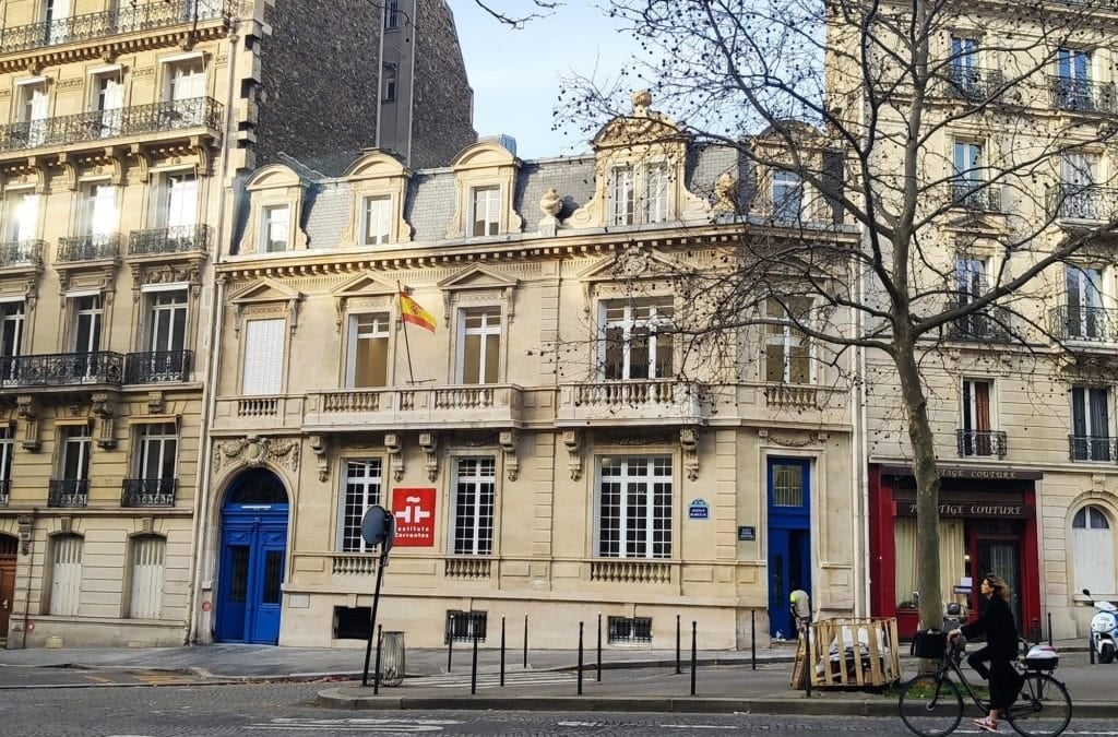 El PNV toma posesión del 'palacete' de París