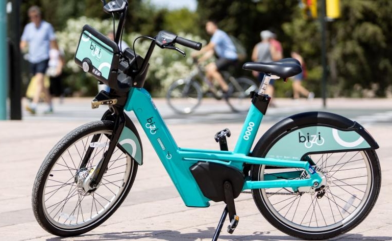 Zaragoza y Serveo estrenan el tercer servicio con más bicicletas públicas de España