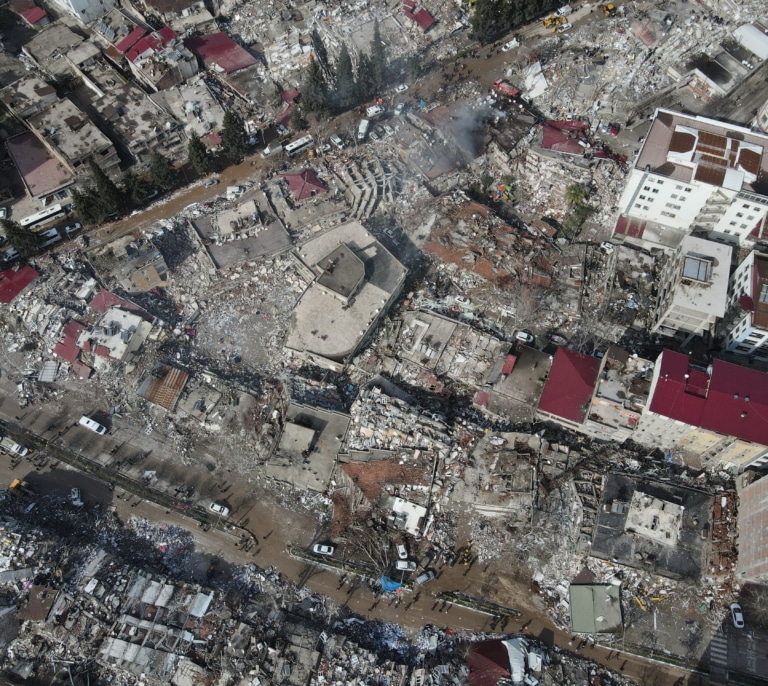 El terremoto de Turquía dos años después: 670.000 personas todavía viven en contenedores