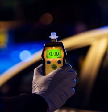Nuevos alcoholímetros de la Guardia Civil, ya no hay que soplar