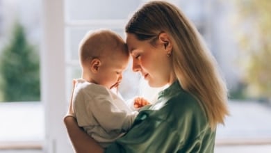 Ayudas a la maternidad en la declaración de la renta si vives en Madrid