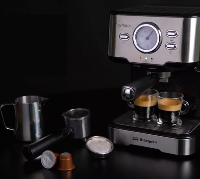 El regalo perfecto para San Valentín existe y es esta cafetera espresso que está tirada de precio en PcComponentes