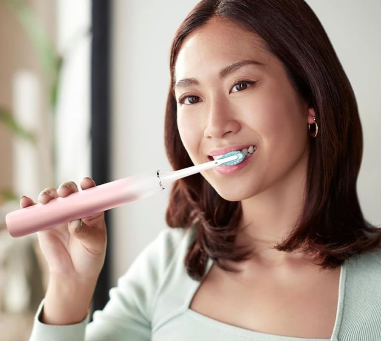 Sonrisa implecable y sana con este cepillo de dientes eléctrico de Philips ¡rebajado más de 130€!