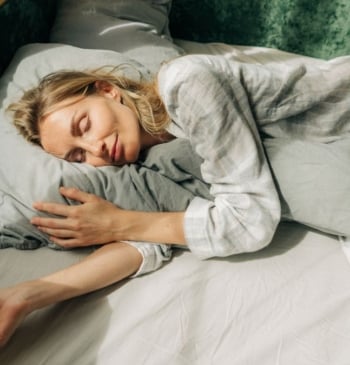 ¿Problemas para dormir? Con este truco caerás en dos minutos