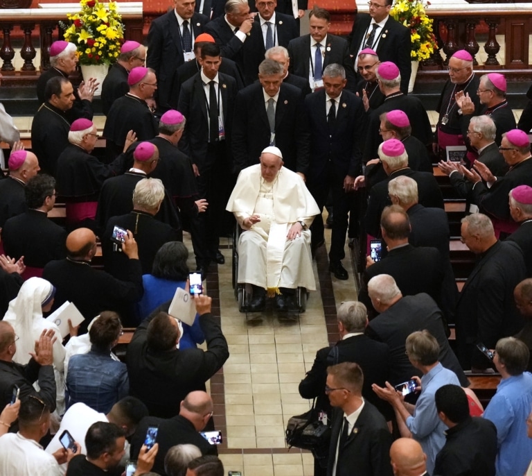 Francisco, ni de izquierdas ni de derechas, desempolvó el espíritu conciliar