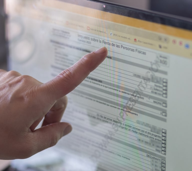 Renta 2024: ¿es recomendable hacer la declaración si vives con tus padres?