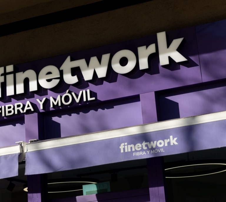 El TSJM obliga a Finetwork a recontratar a su director general al declarar el despido nulo