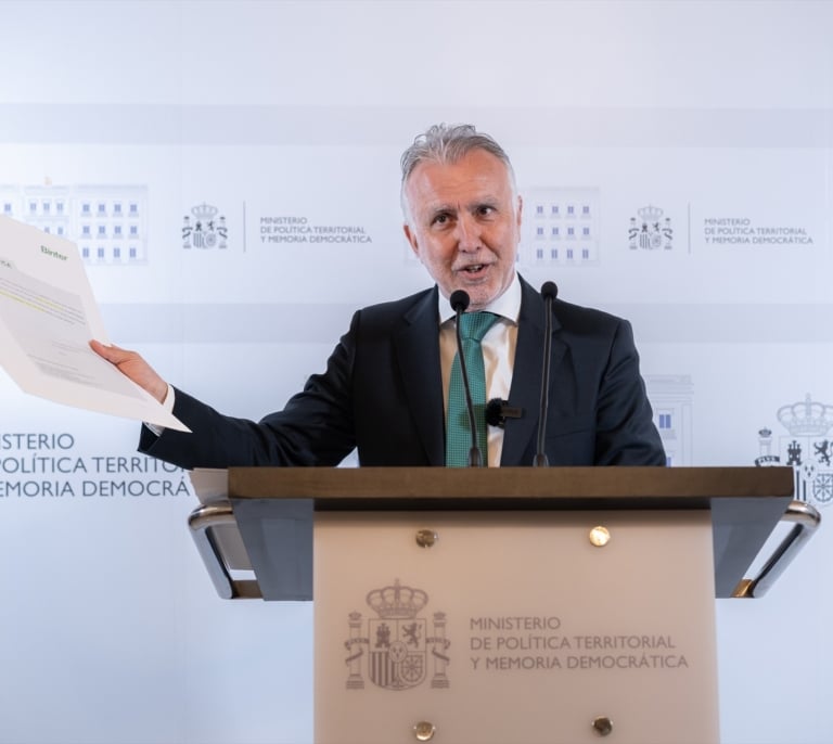 El ministro Torres niega que estuviera en un piso de "señoritas" como le acusa Aldama