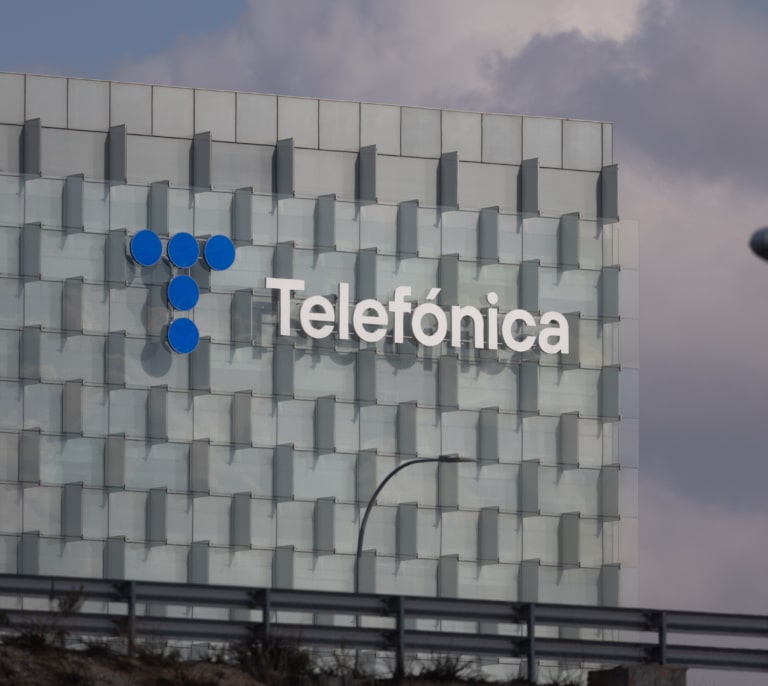 La operadora saudí STC hace efectiva la toma de control sobre el 9,97% de Telefónica y ya puede pedir un consejero