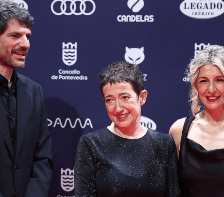 Menos lobos: vicios y virtudes de los Feroz (y del cine español)