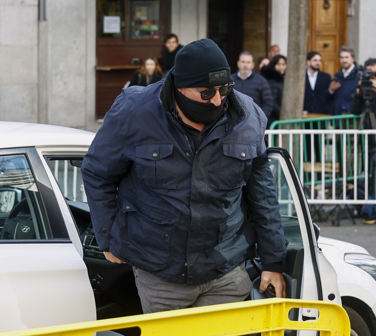 La Guardia Civil abre expediente a Koldo García para prohibirle el uso de la Cruz Blanca que se le otorgó por promover la paz en el País Vasco
