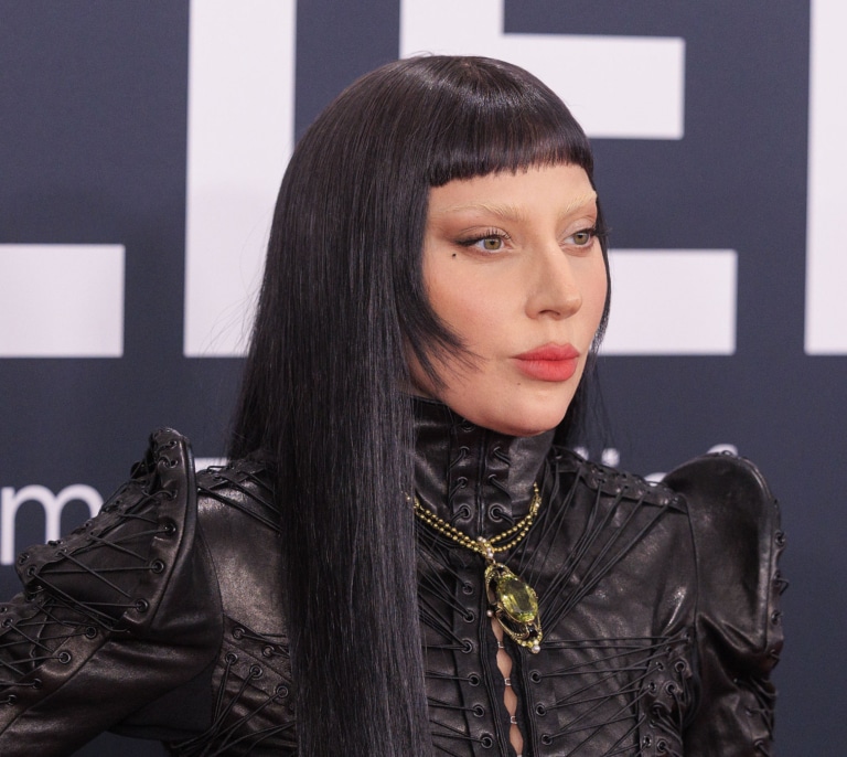 Lady Gaga estrena 'Abracadabra' durante los Grammy 2025