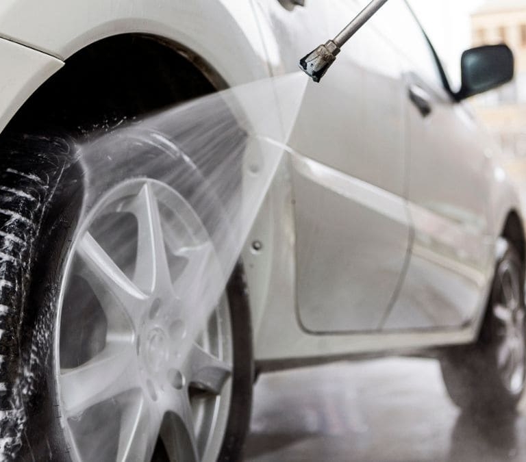 Esta es la razón por la que debes lavar más tu coche durante el invierno