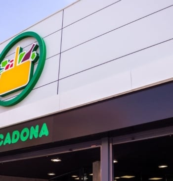 A esta hora cierran hoy Mercadona, Carrefour y otros supermercados en Madrid [...]