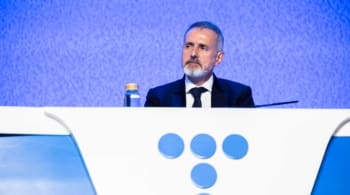 Murtra se apunta un doblete: reduce la deuda de Telefónica mientras eleva el precio de la acción