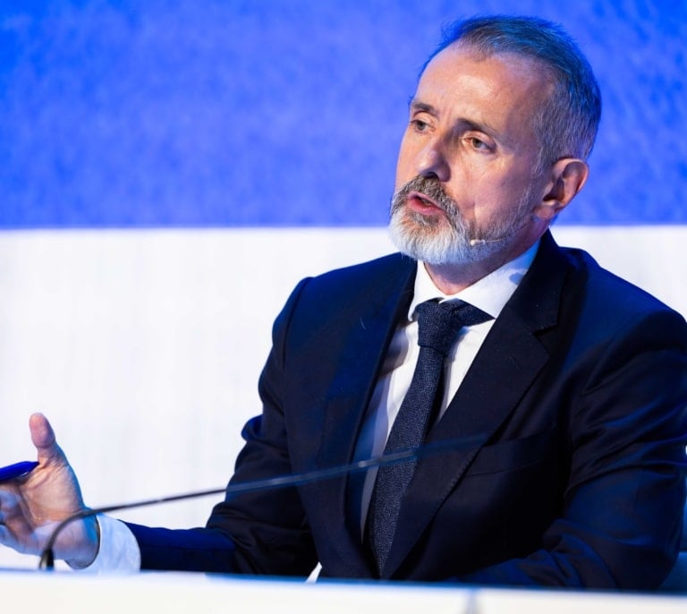 Posturas alejadas entre Telefónica y los sindicatos en la negociación del ERE