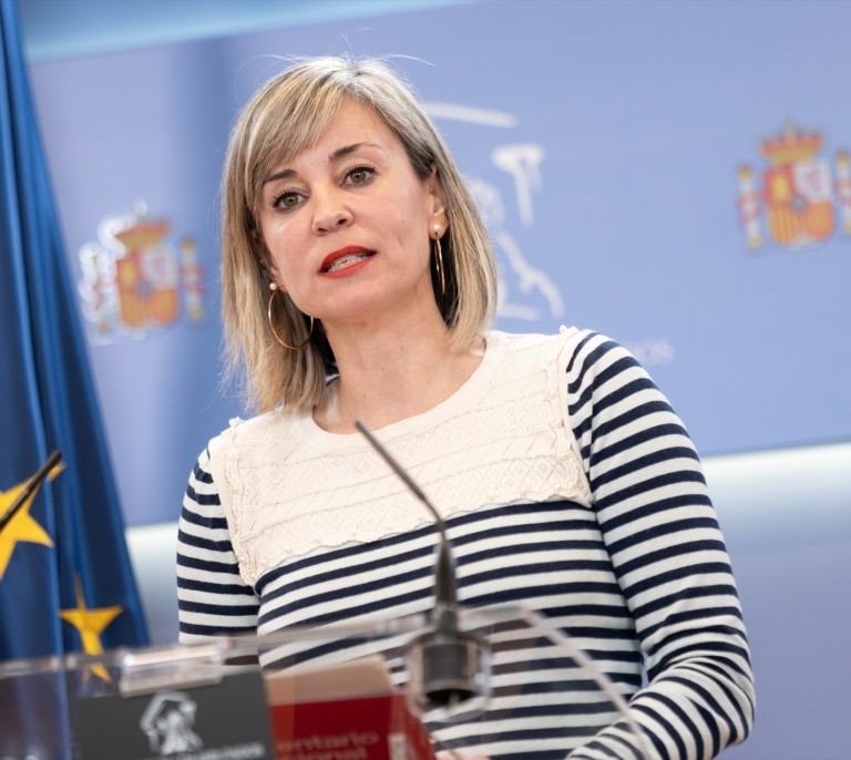 Sumar presiona a Montero para que cumpla los acuerdos y los trabajadores con SMI no paguen el IRPF