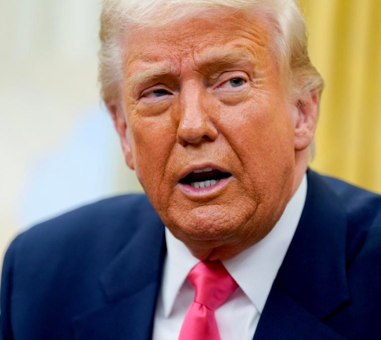 Trump anuncia aranceles del 30% contra la Unión Europea en plena negociación