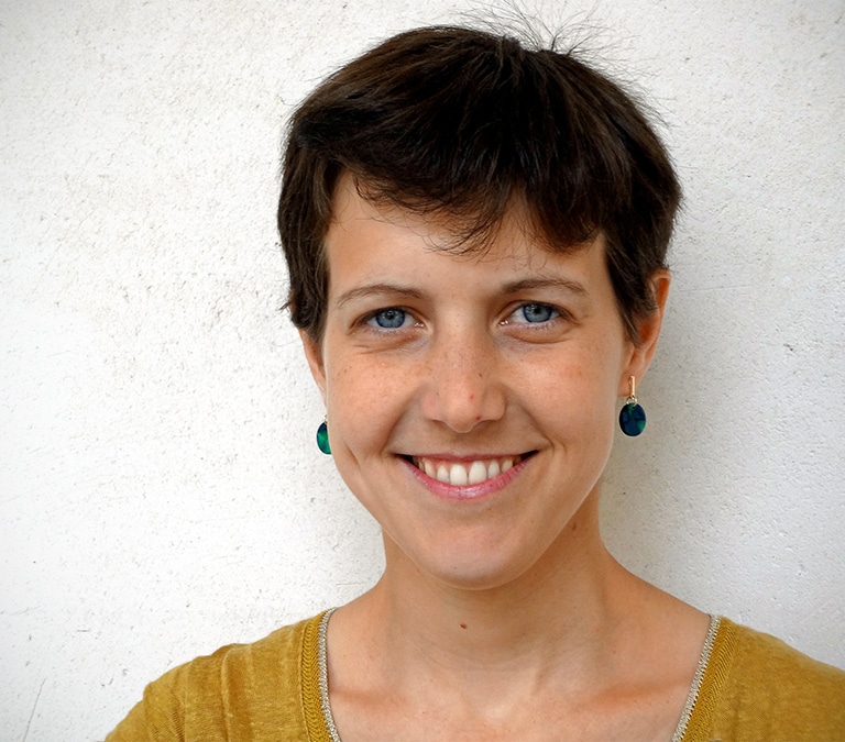 Alizée Delpierre, la socióloga que investigó a los millonarios haciendo de niñera: “Los ricos creen que todos trabajan para ellos”