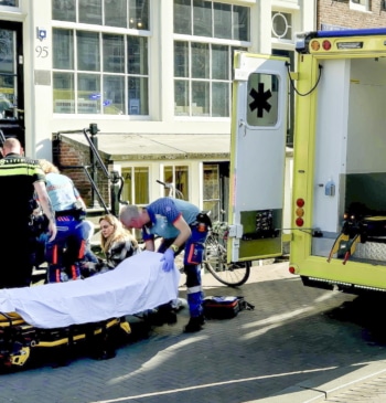 Al menos cinco heridos en un apuñalamiento en el centro de Ámsterdam