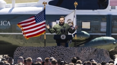 JD Vance rebaja el tono en Groenlandia: "No vamos a aumentar nuestra presencia militar, esperamos que elijan a EEUU como socio"