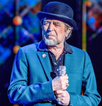 Joaquín Sabina manda un mensaje a quienes apoyaron a Trump y Milei: [...]