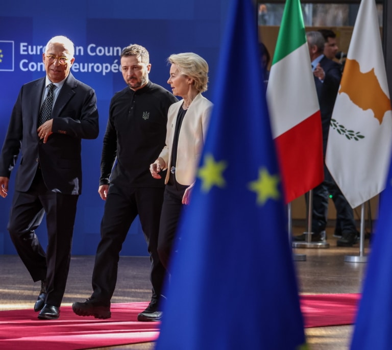 Fin de una era en Europa: los Veintisiete aprueban un plan de rearme frente a Rusia